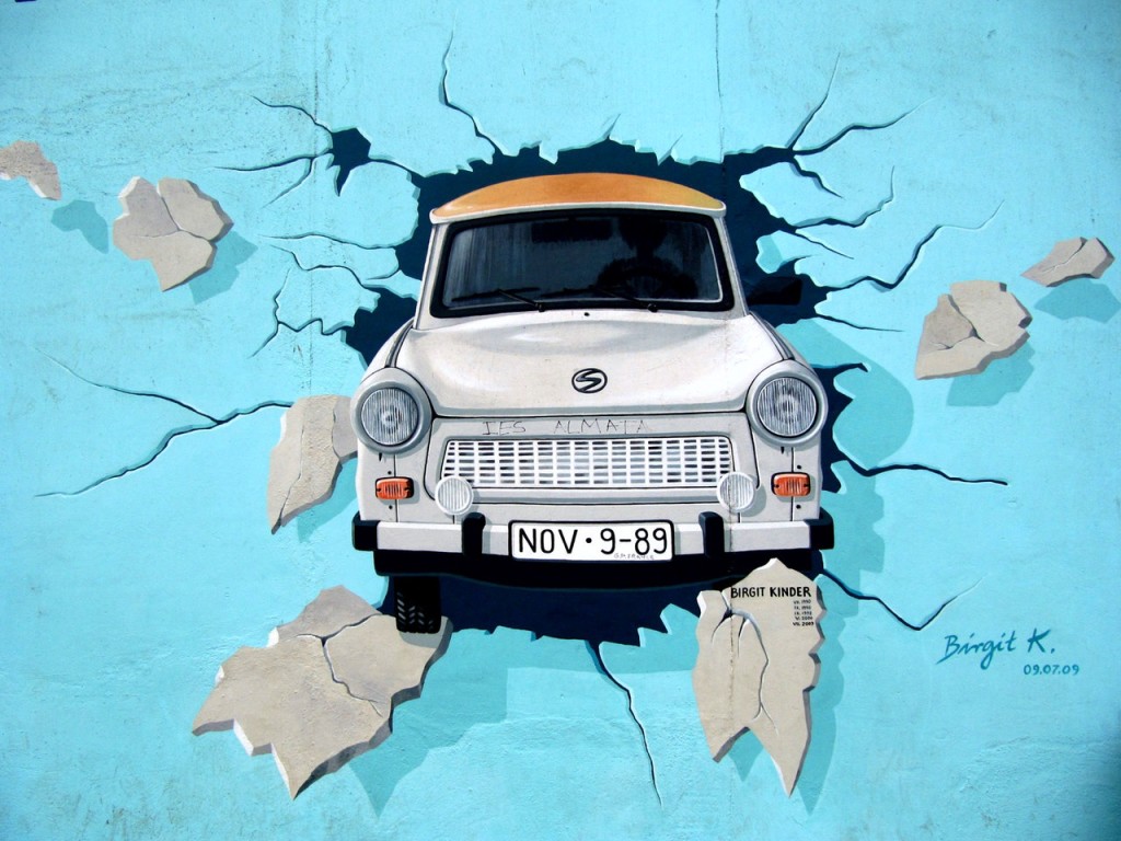 graffiti-berlin-wall-wall-trabi